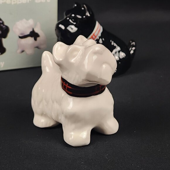 Vintage JCPenney Scottish Terrier Salt & Pepper Shaker Set READ - Picture 8 of 16